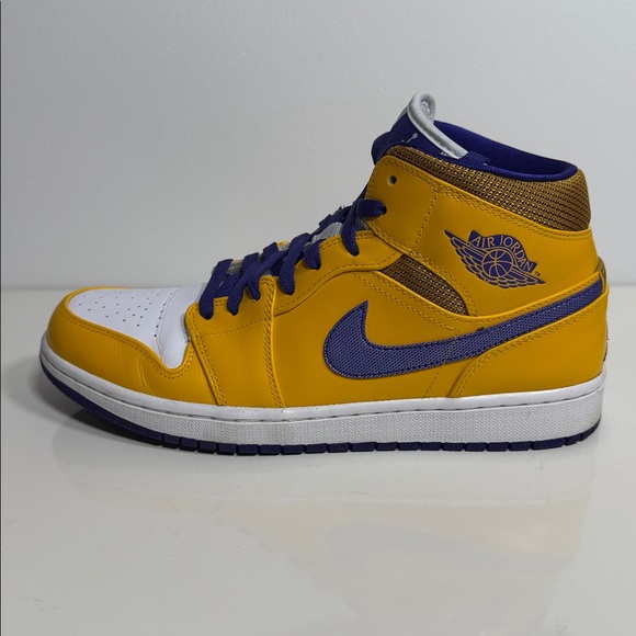 NIKE Air Jordan 1 Mid - US Mens 10 - Picture 5 of 11